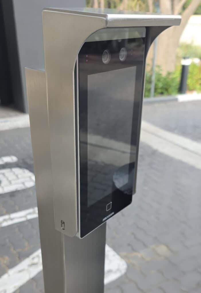 Face_Reader_Stand