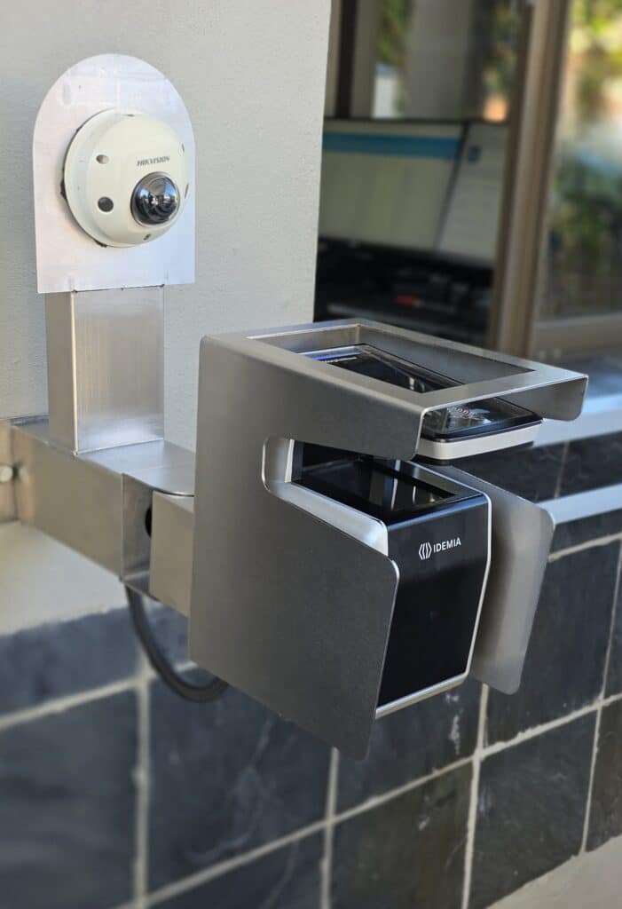 Idemia_Wave_Wallmount